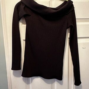 Abercrombie & Fitch Off-the-Shoulder Top